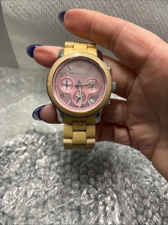 Michael Kors Other - EUC Michael Kors Ladies' Chronograph Watch - Pink Dial, Beige Strap